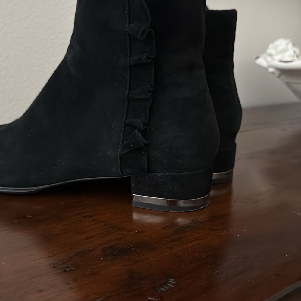 Vaneli Black Ankle Boots 11m